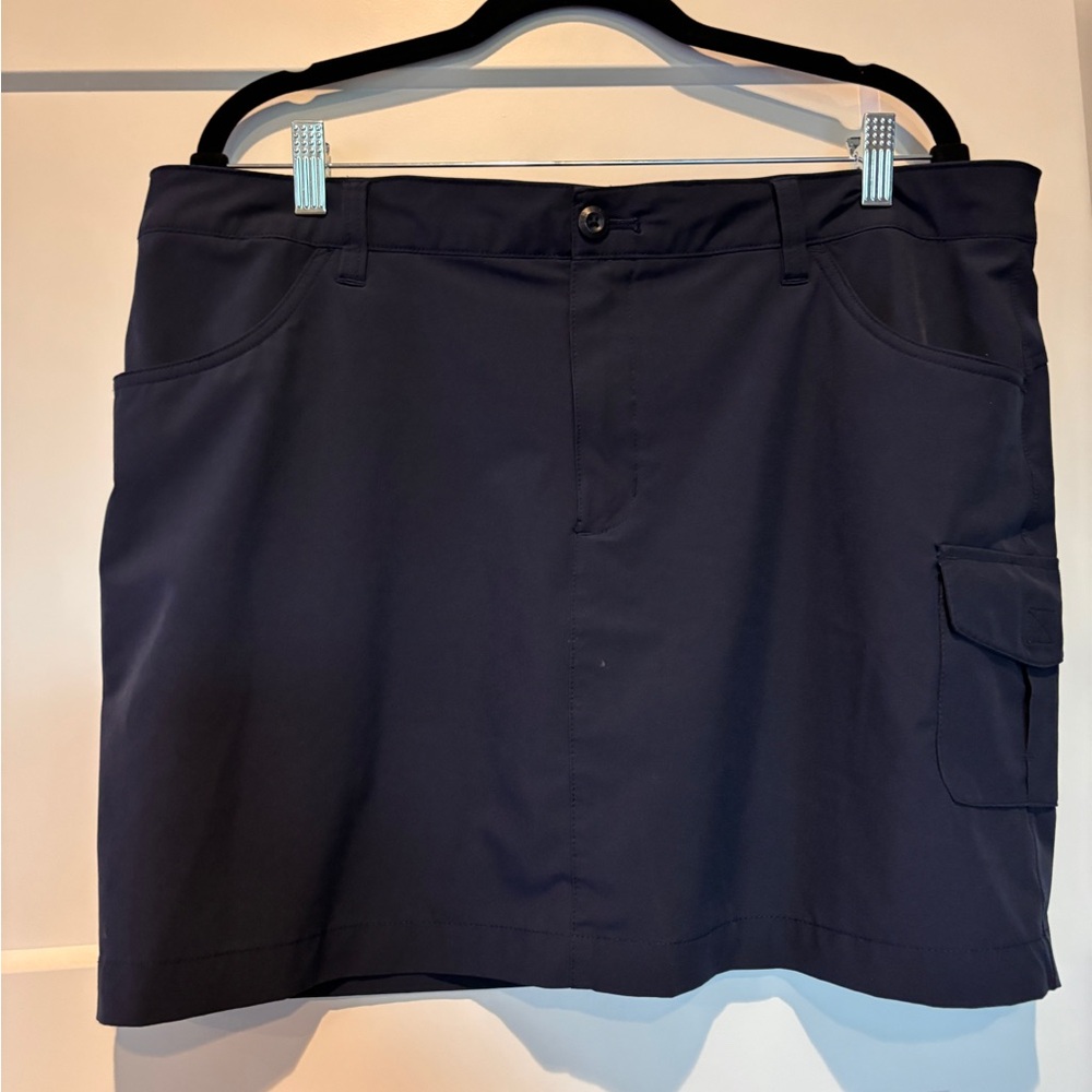 Eddie Bauer Dark Navy Women's Active Skort with Cargo Pocket